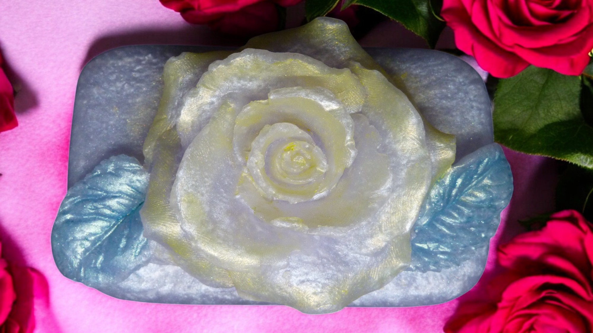 (image for) Roos op Tablet Zeepje met Mica