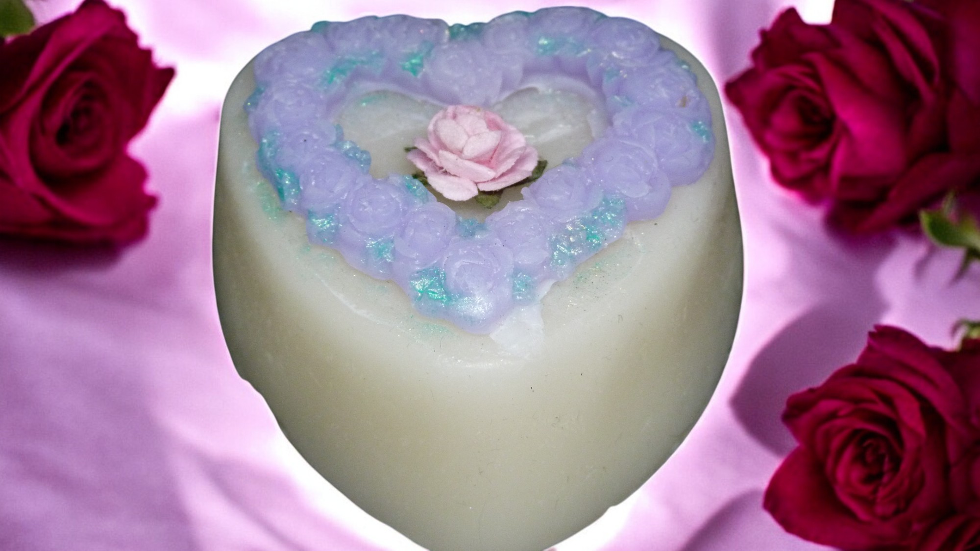 (image for) Sier Gebakje met Harten Krans Zeepje met Mica