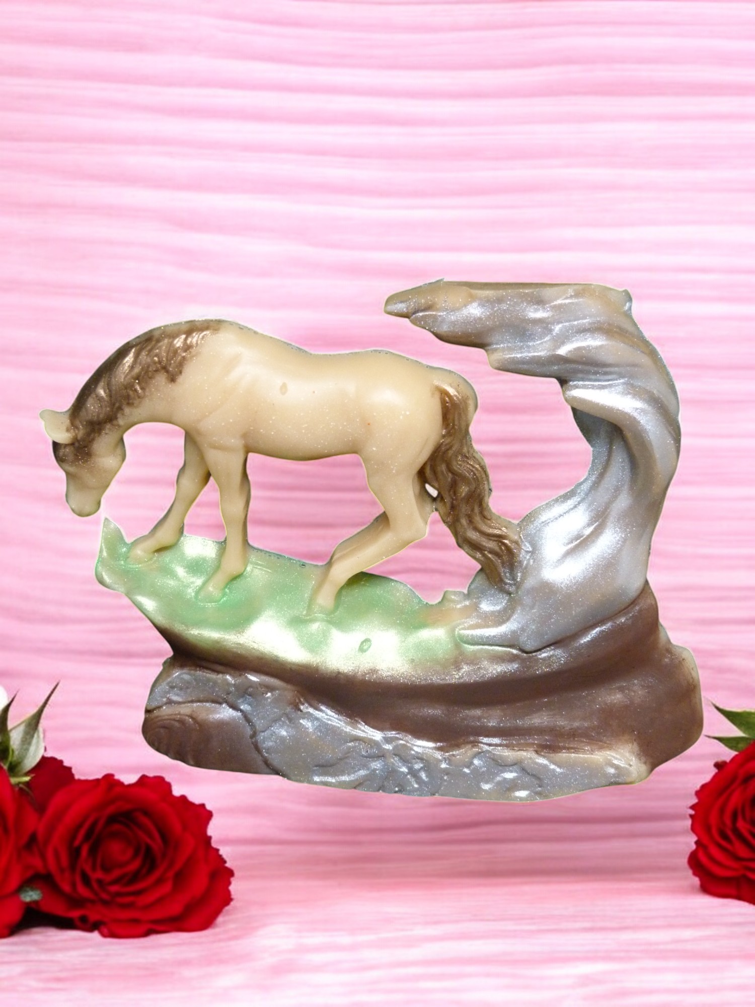 (image for) Paard op een Rots Zeepje met Mica