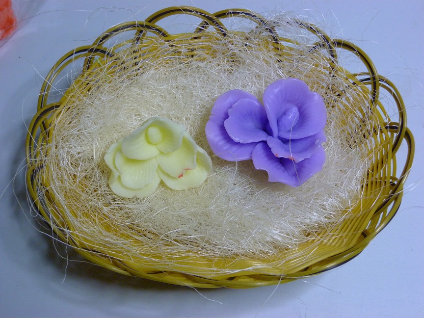 (image for) Cadeaumandje met 2 Bloemenkelken Zeepjes