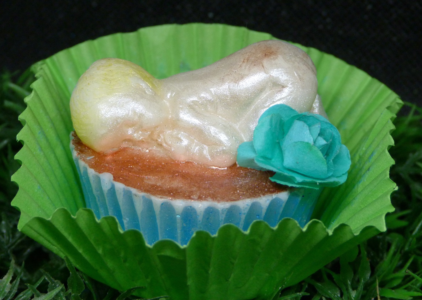 (image for) Baby op Cupcake Zeepje met Mica Jongen