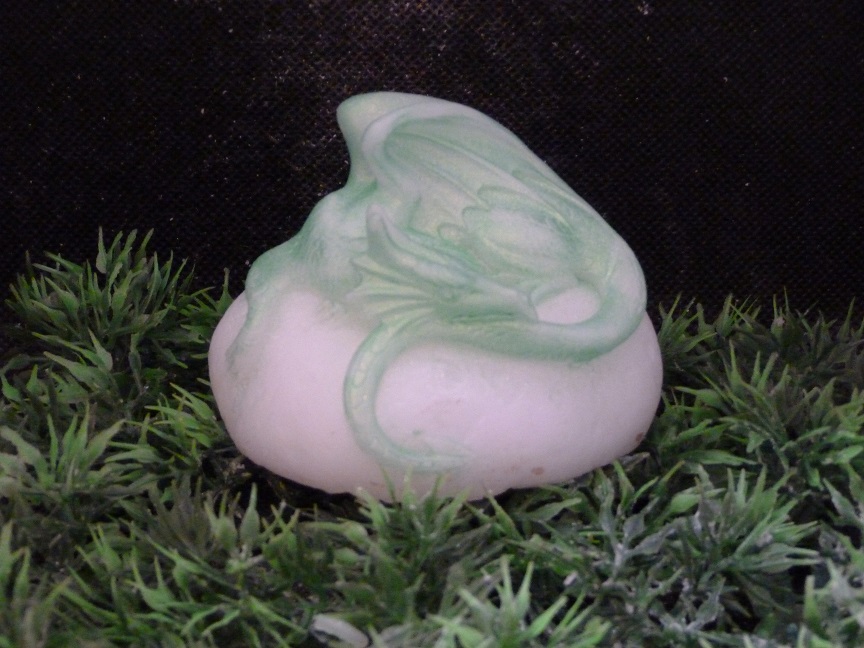 (image for) Draak op een Rots Zeepje met Mica