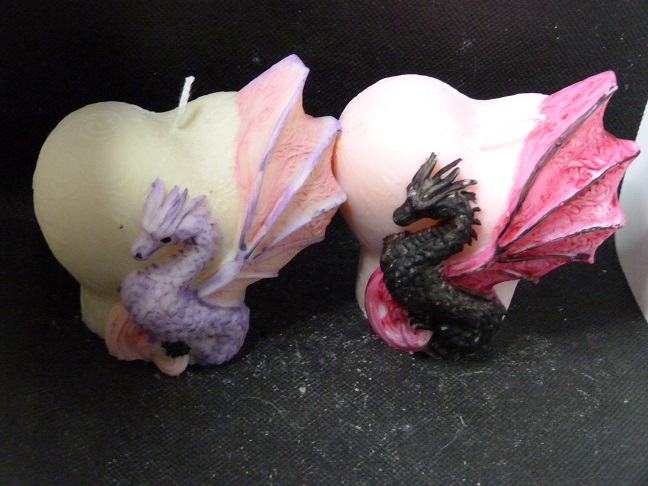 (image for) draak op hart kaars