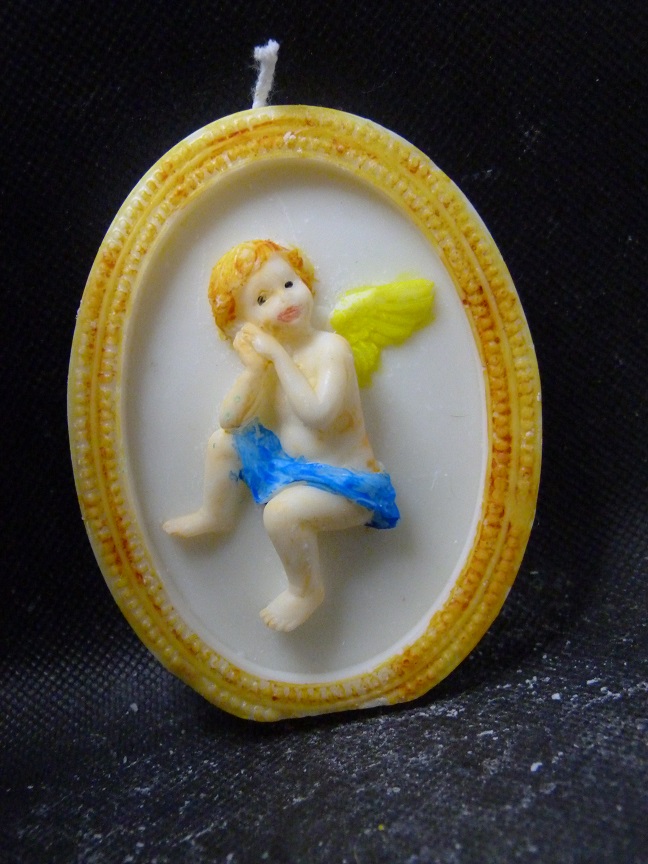 (image for) engel op schilderij kaars